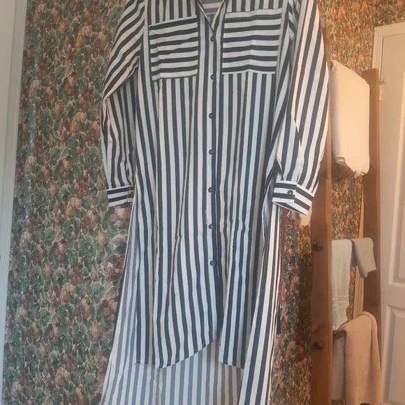 Long shirt - Picture 2 of 4